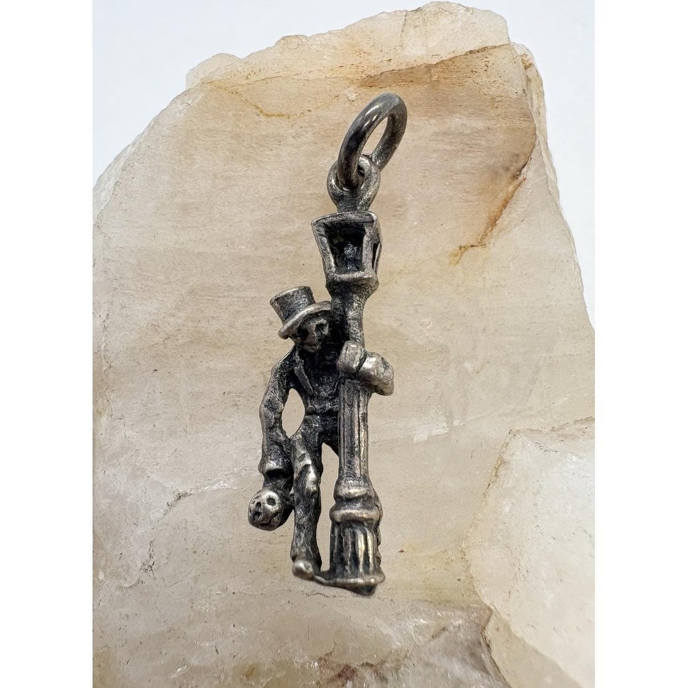 Vintage Sterling Silver Figural Man Charm Top Hat Lantern Skull Pendant 1.47g